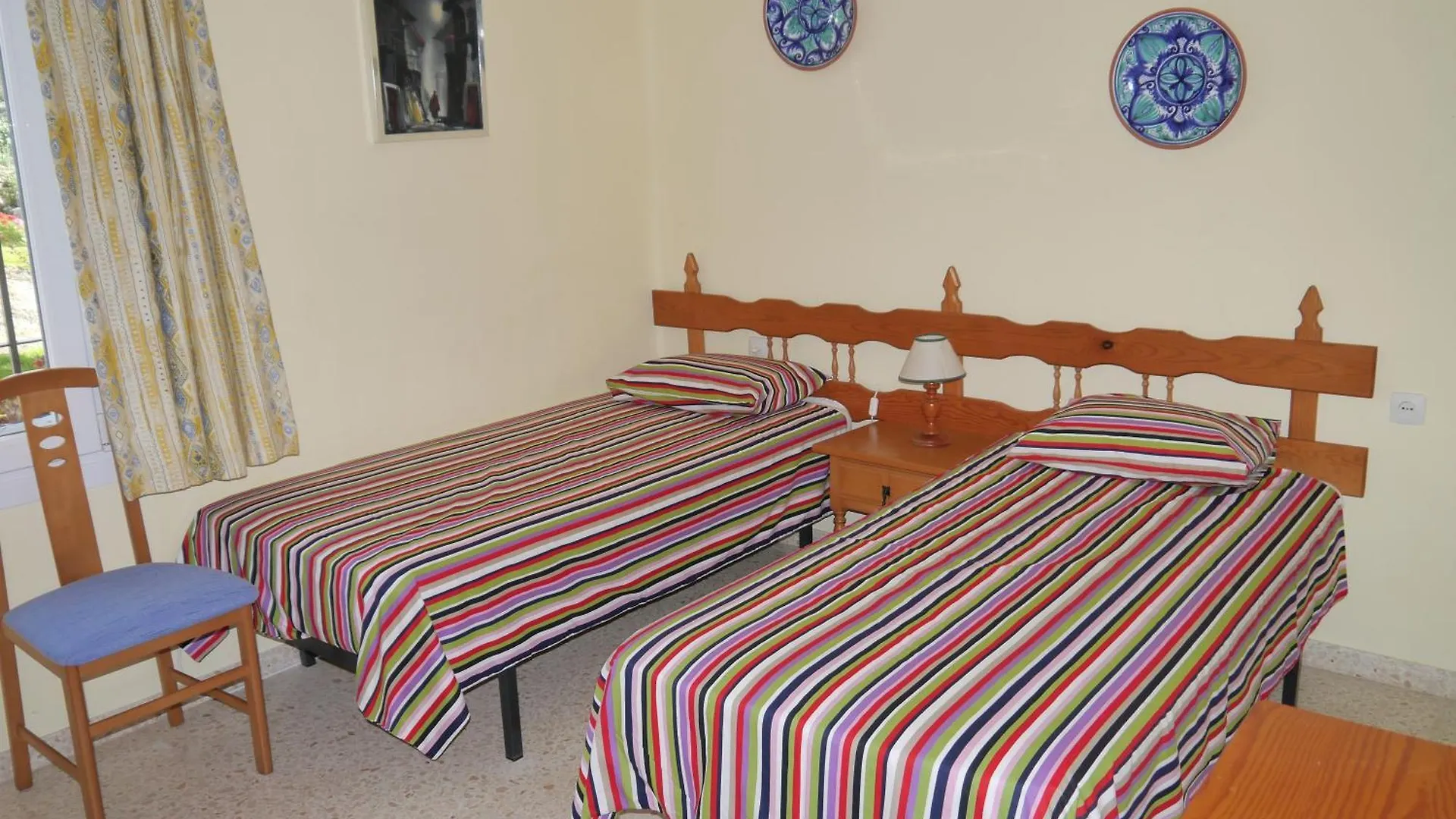 Stunning 3 Bedroom Villa With Sea Views Nerja 0*,  Španělsko